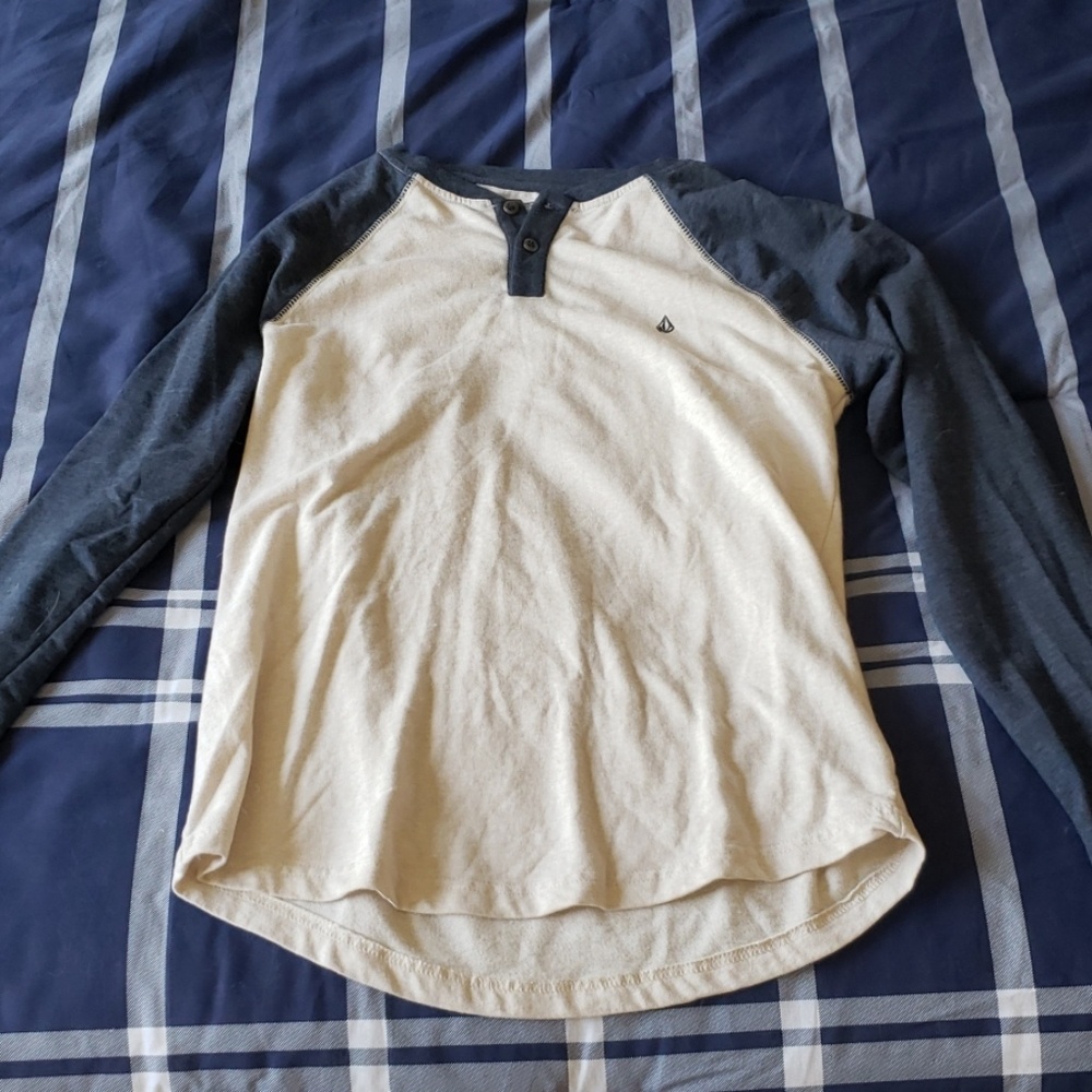 Men's medium Volcom long sleeve Henley